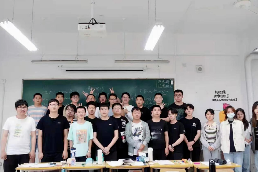 跨考上岸华东政法｜在这个内卷的时代，要有一颗不甘于平凡的内心